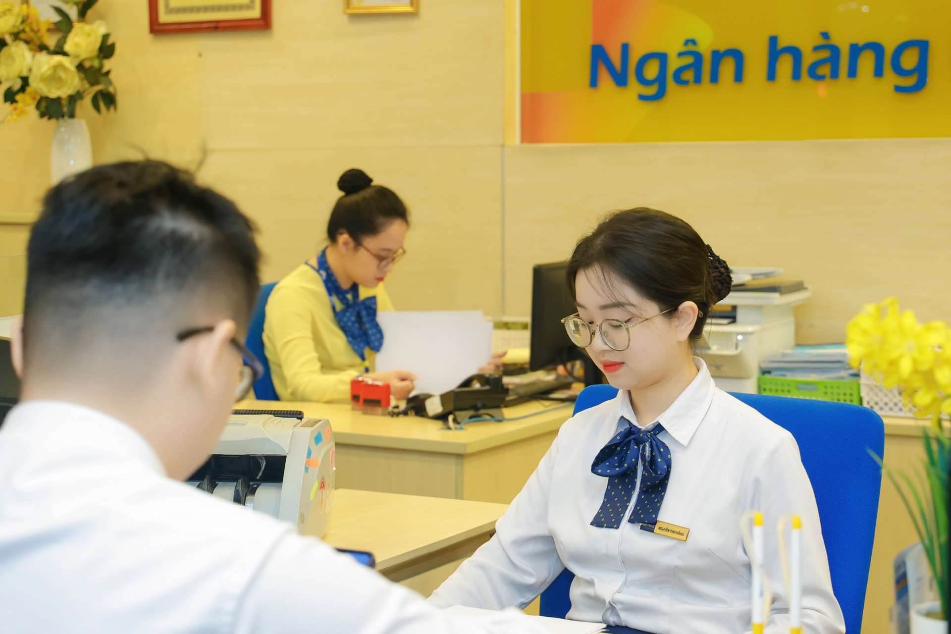 Giá vàng hôm nay 16/1/2025: Vàng SJC và nhẫn tăng dựng đứng, cán mốc 87 triệu 4 Lãi suất ngân hàng hôm nay 16/1/2025: Gửi tiền ở đâu lãi suất đặc biệt 9%/năm?