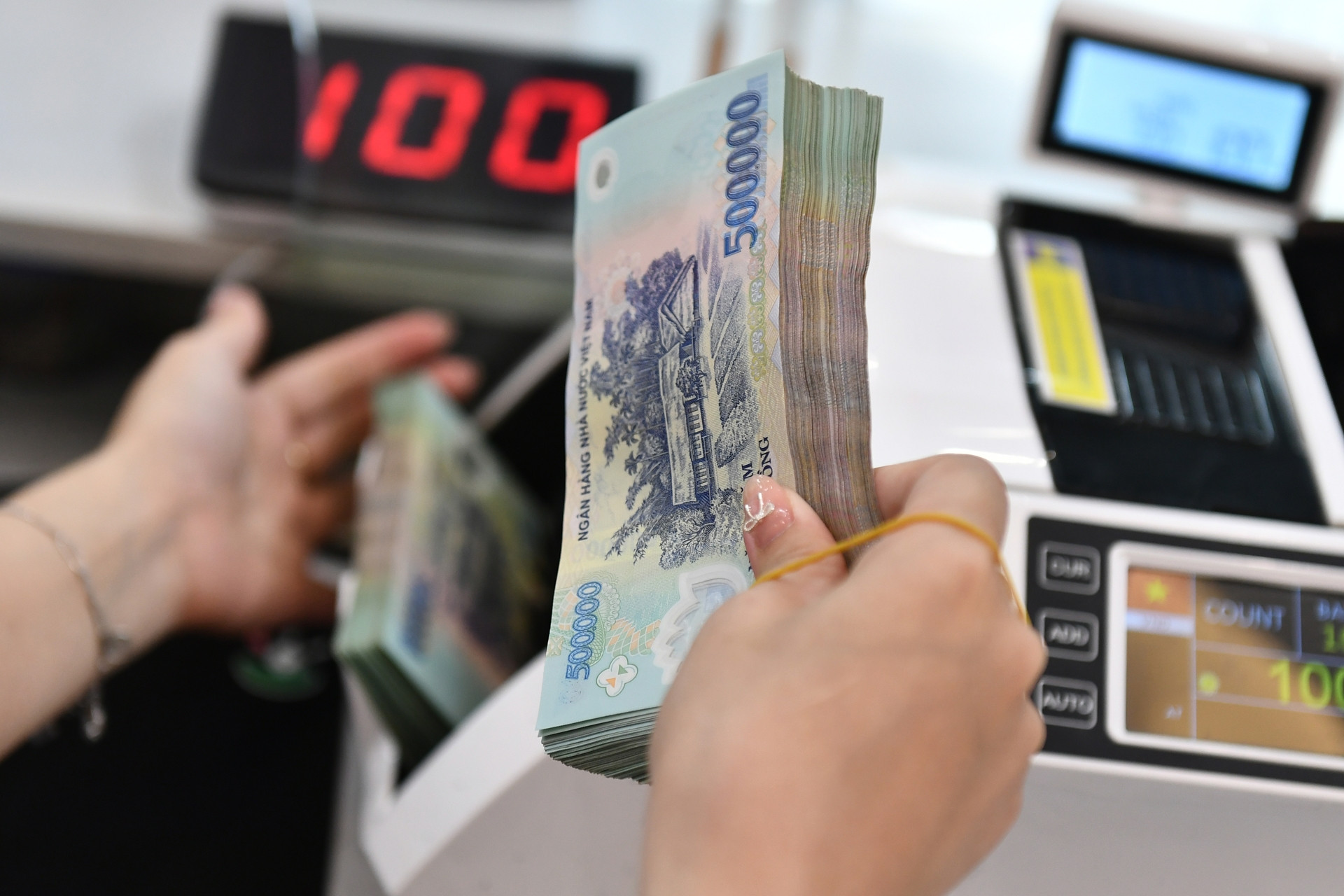 Giá vàng hôm nay 22/1/2025: Vàng SJC và nhẫn tăng dữ dội, cán đỉnh 88 triệu đồng 4 Lãi suất ngân hàng hôm nay 22/1/2025: Kỳ hạn ngắn gửi đâu để có lãi kịch trần?