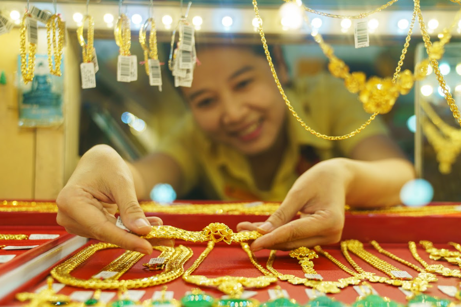 Giá vàng nhẫn giảm sâu, có thương hiệu 'bay' mất 700 nghìn đồng/lượng 2 Giá vàng hôm nay 4/6/2024: SJC giảm 1 triệu đồng/lượng chiều bán ra
