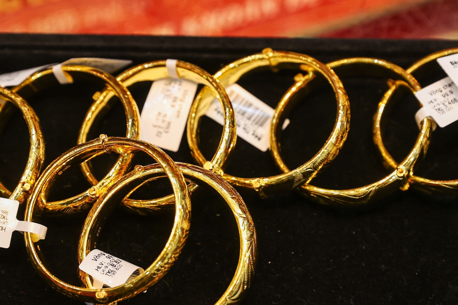 Giá vàng thế giới tăng dựng đứng, nhà đầu tư chờ một sự kiện quan trọng từ Mỹ 2 Gia vang the gioi tang dung dung nha dau tu