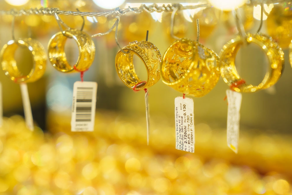 Gia vang hom nay 2782025 SJC va nhan tang thang