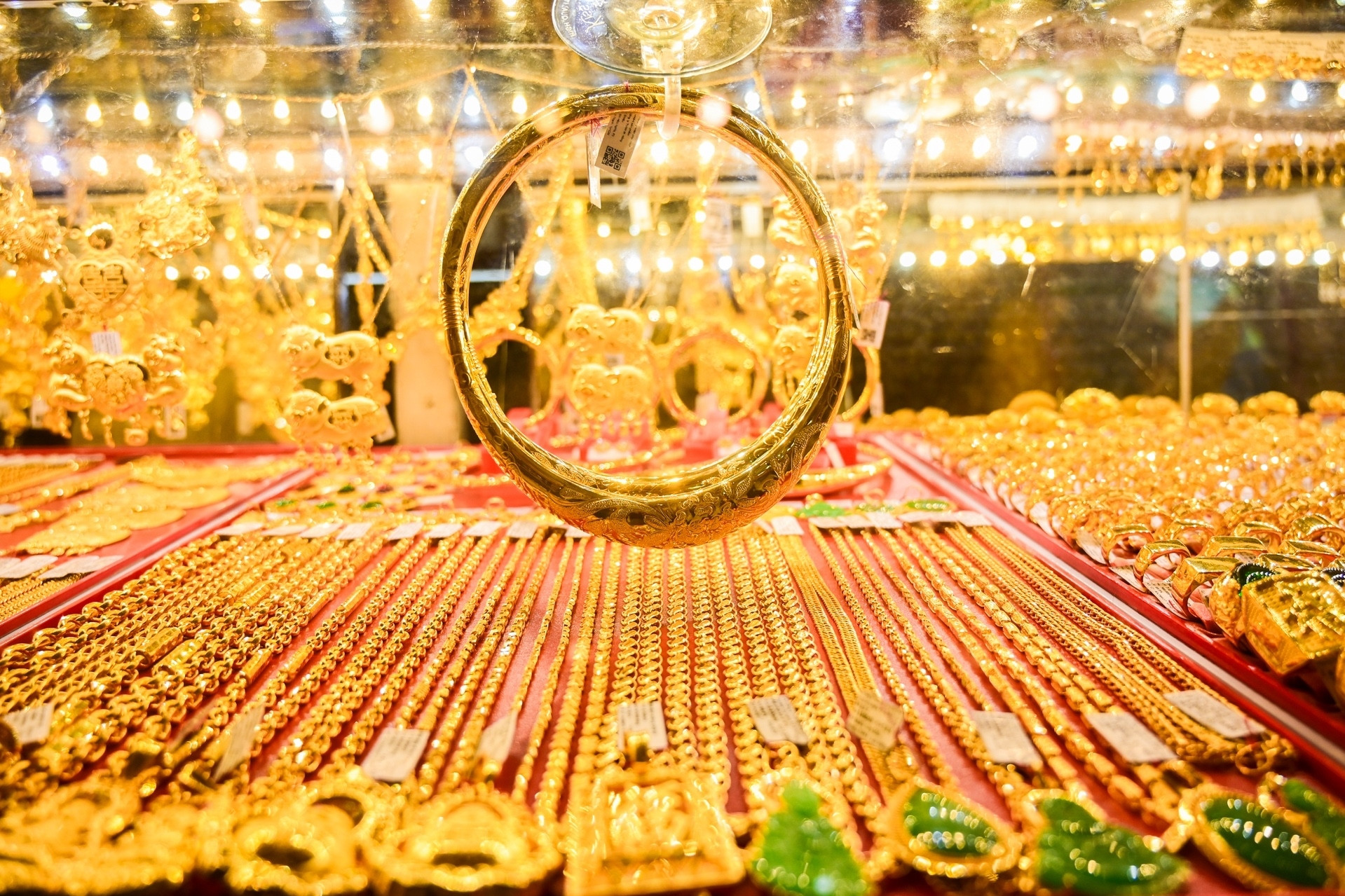 1766490763 901 Gia vang lap dinh moi 6 tieng dang ky mua