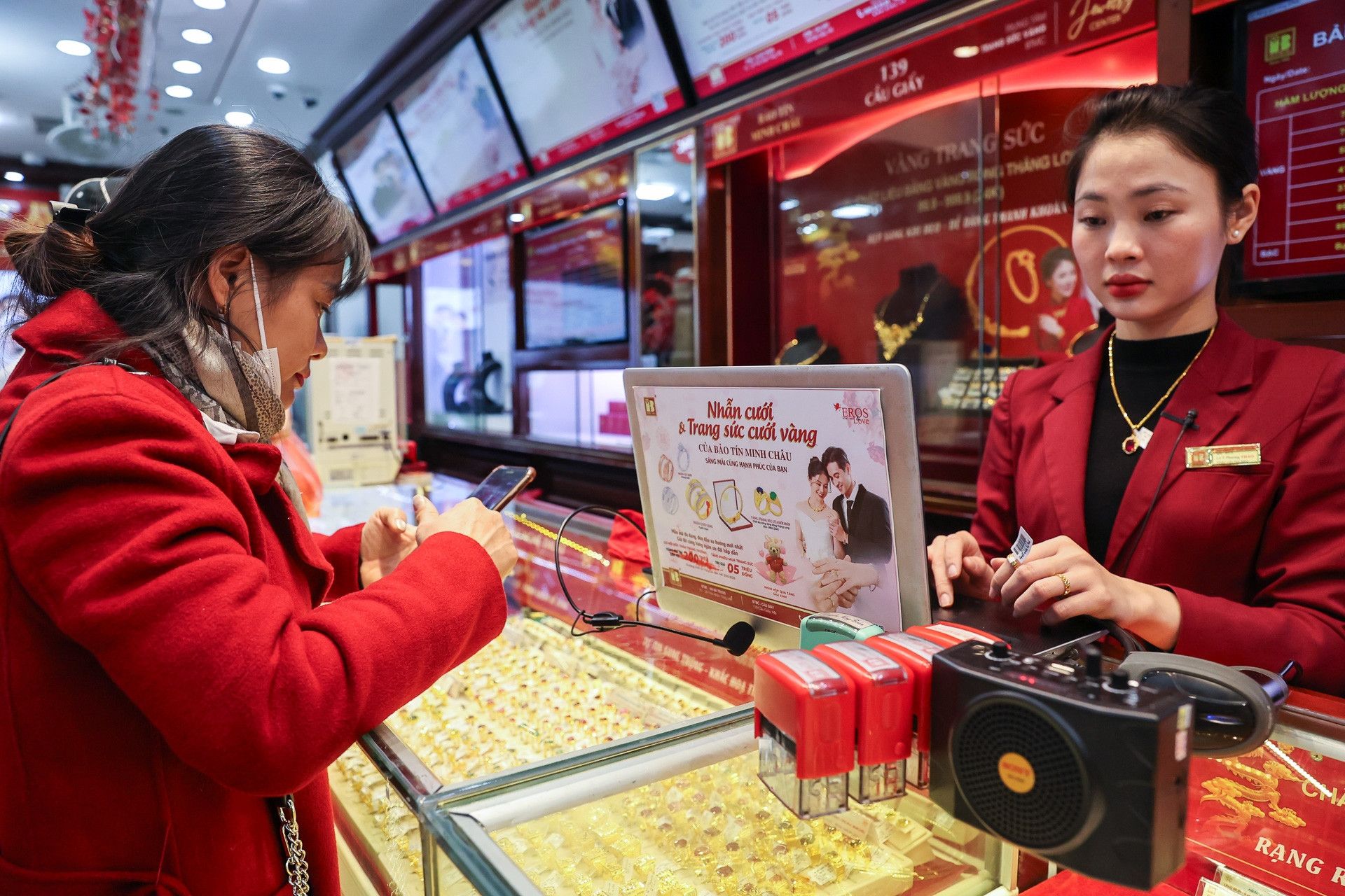 1770037924 828 Hai diem khac biet cua dot giam gia vang nam