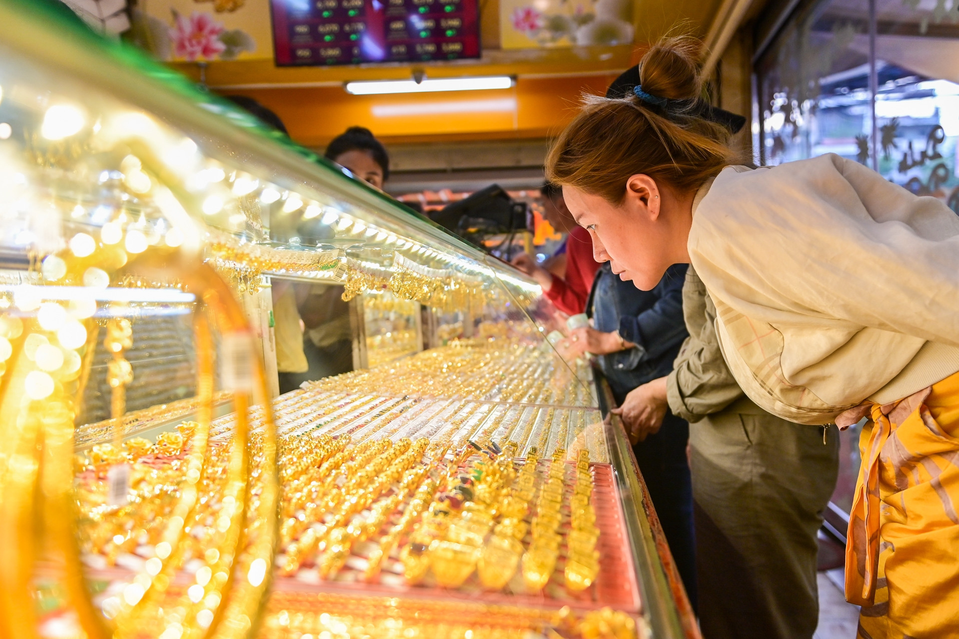 Giá vàng năm 2026 có tái diễn kịch bản tăng ‘nóng’ như năm 2025? 2 1771023724 799 Gia vang nam 2026 co tai dien kich ban tang