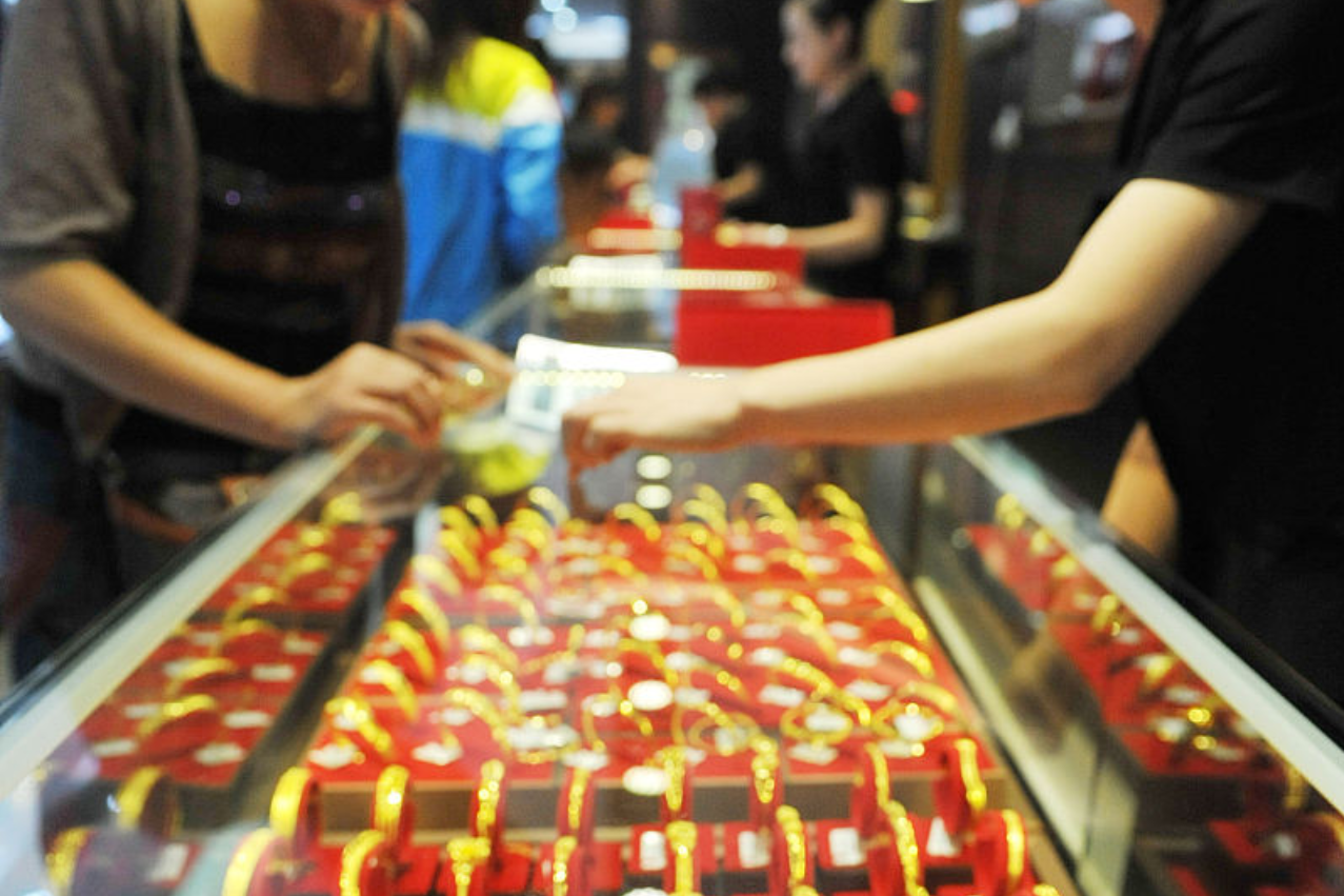 Mỗi năm 30-35 tỷ USD vàng ‘bốc hơi’ khỏi châu Phi, phần lớn chảy về quốc gia này 2 1772321104 633 Moi nam 30 35 ty USD vang ‘boc hoi khoi chau