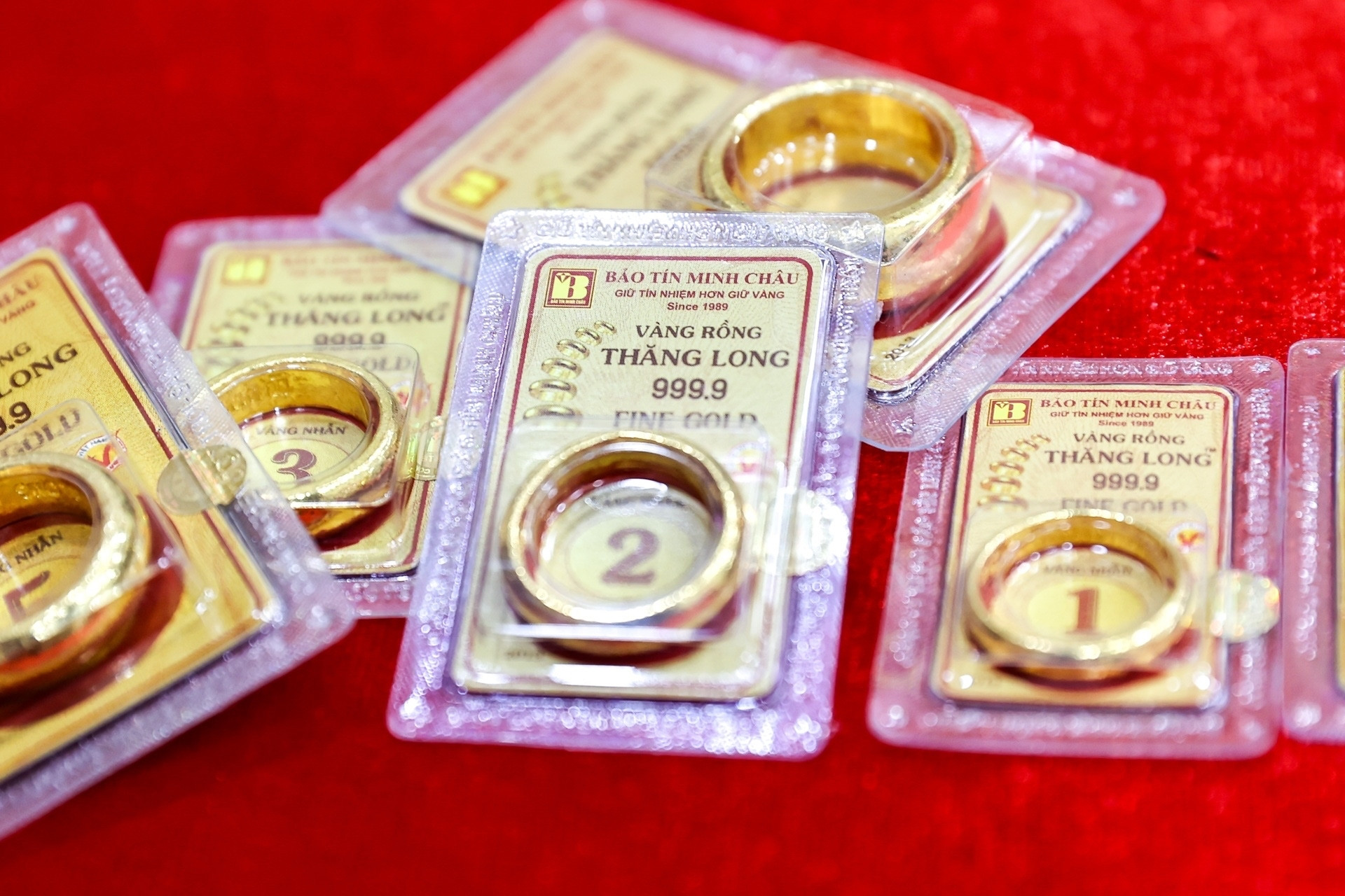 Giá vàng thế giới lại tăng phi mã, vượt 4.600 USD/ounce 2 1774967050 885 Gia vang the gioi lai tang phi ma vuot 4600