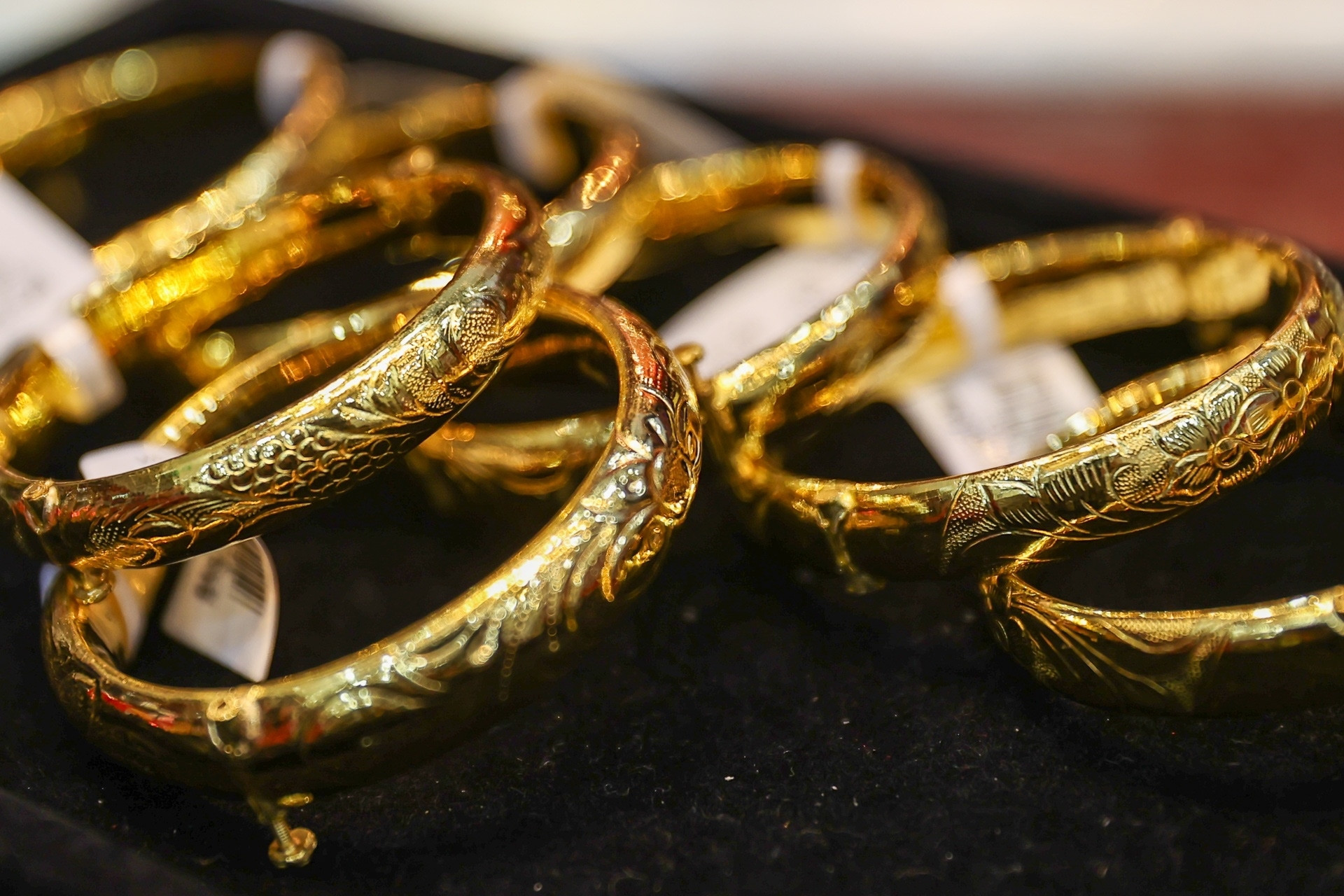 1774996863 597 Gia vang hom nay 142026 vot len du doi SJC