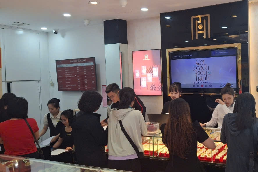 1775171706 20 Gia vang hom nay 342026 chua ngung roi SJC va