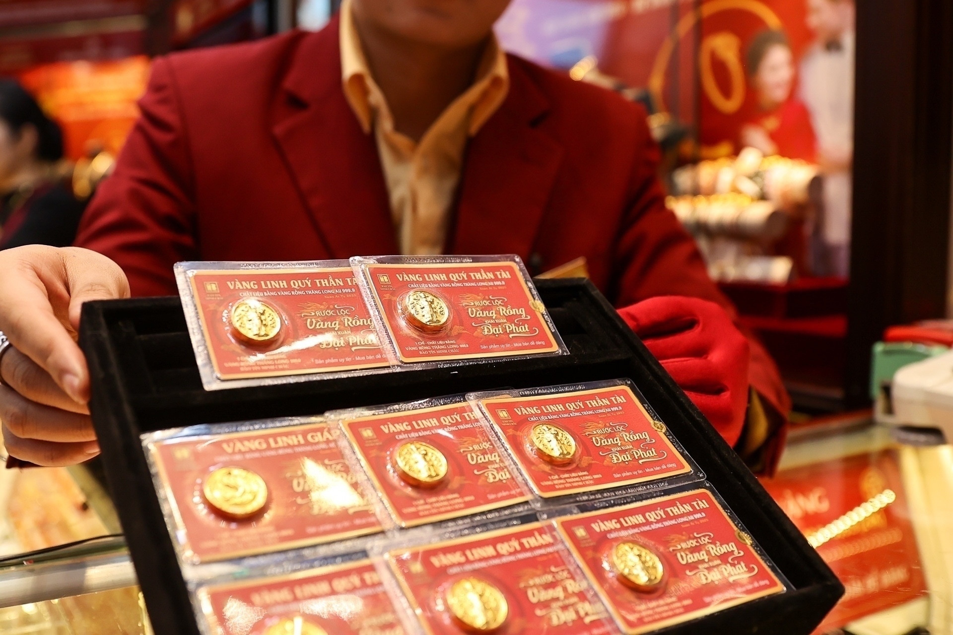 1782363305 135 Gia vang giam gan 1 trieu dongluong pho vang Ha