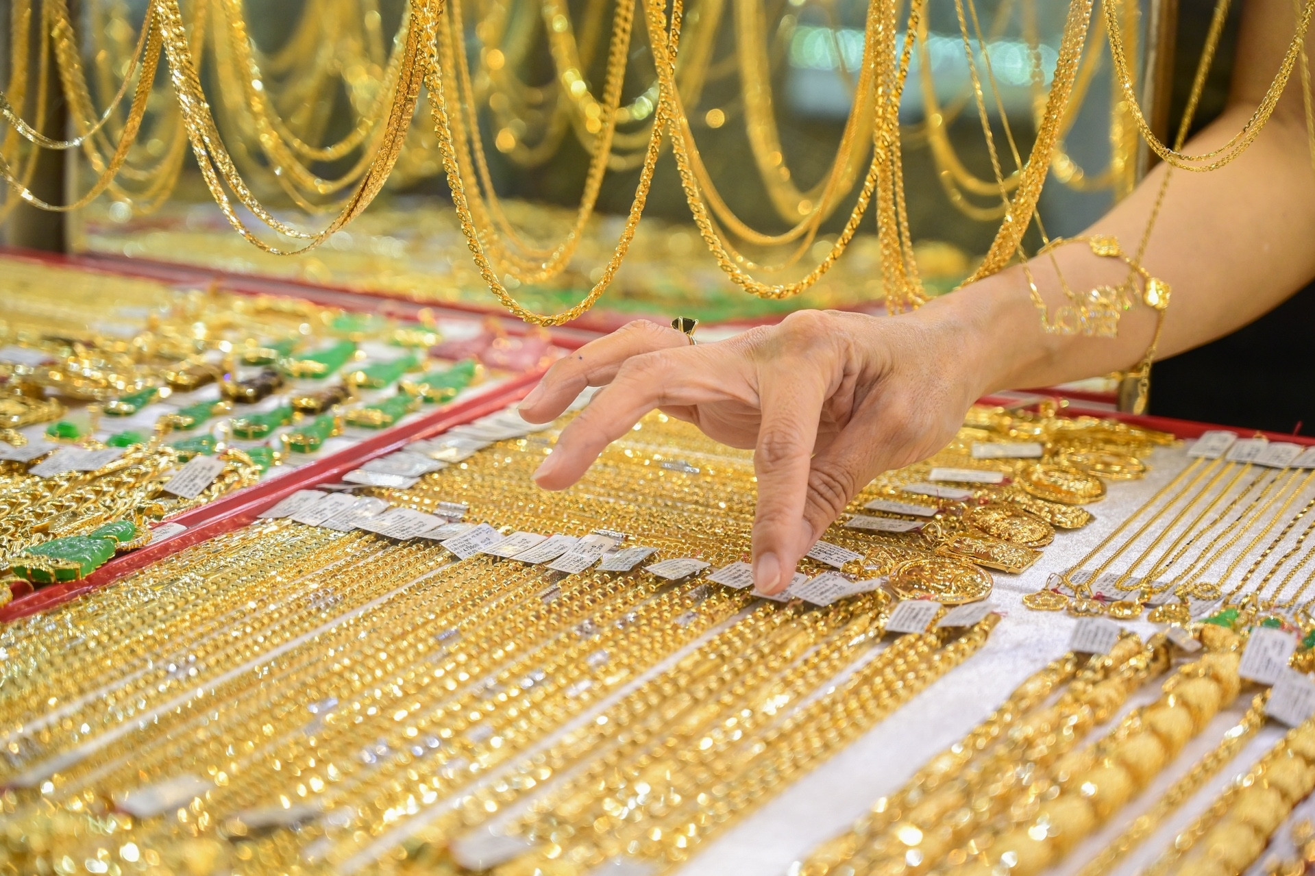 Gia vang co the roi ve 3800 USDounce Canh bao